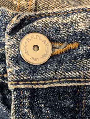 Replay Maestro Jeans Men's 29 Style # 58411 Slim Modern Cut Button Fly (0390)